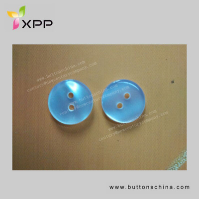 2h 15mm Plastic Clear White Pearl Button
